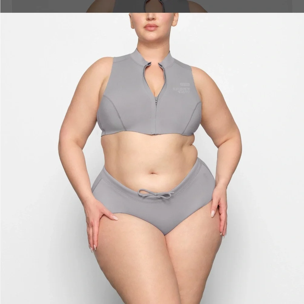🩶SKIMS SWIM SPORT NEOPRENE MOCK NECK ZIPPER BIKINI TOP IN CHROME XXS